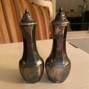 Vintage Art Deco Salt and Pepper Shaker Set